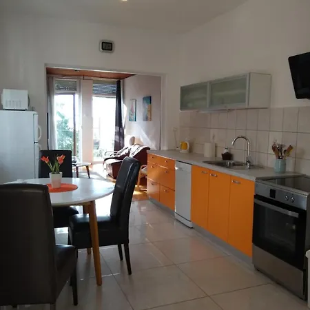 Kety Apartman *